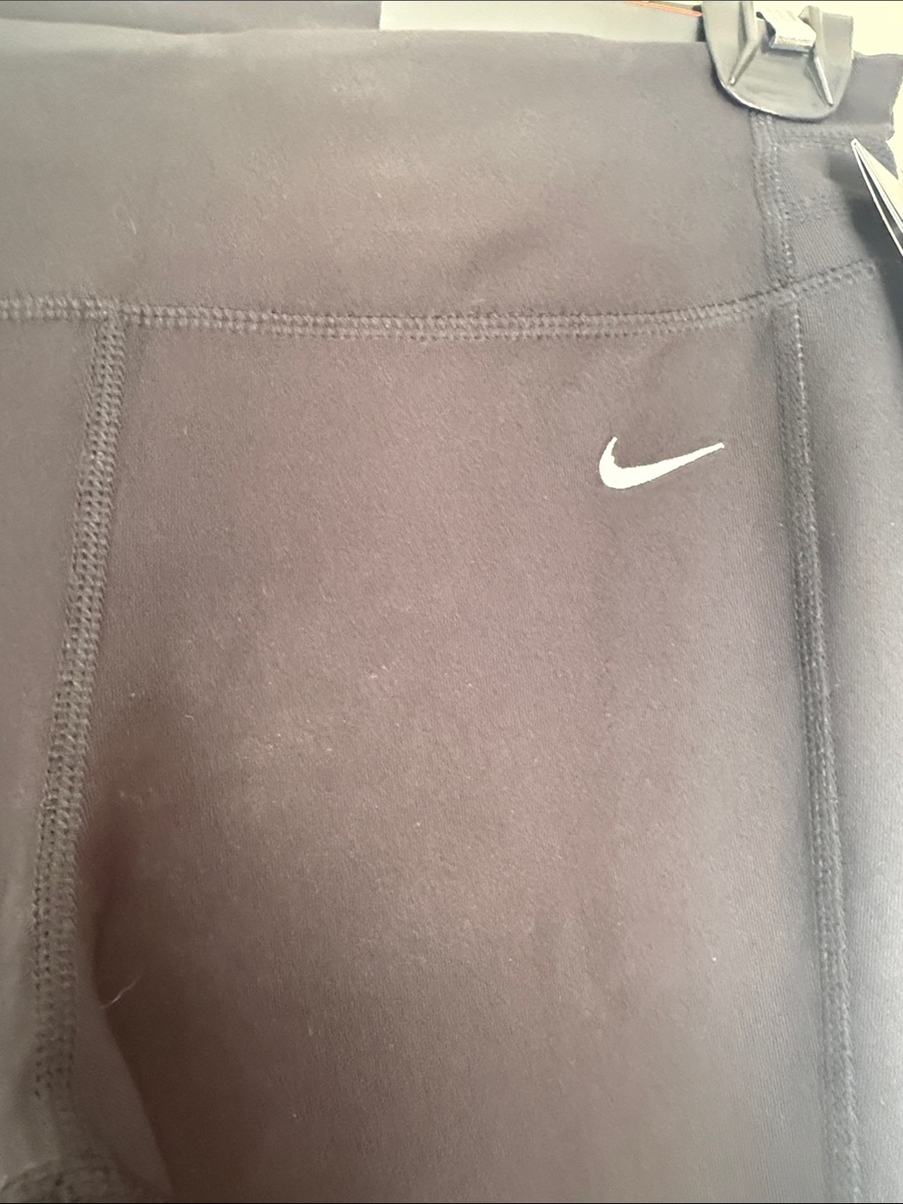 NWT Nike women’s Black slim fit Sweatpants with White Swoosh XS - Picture 3 of 8